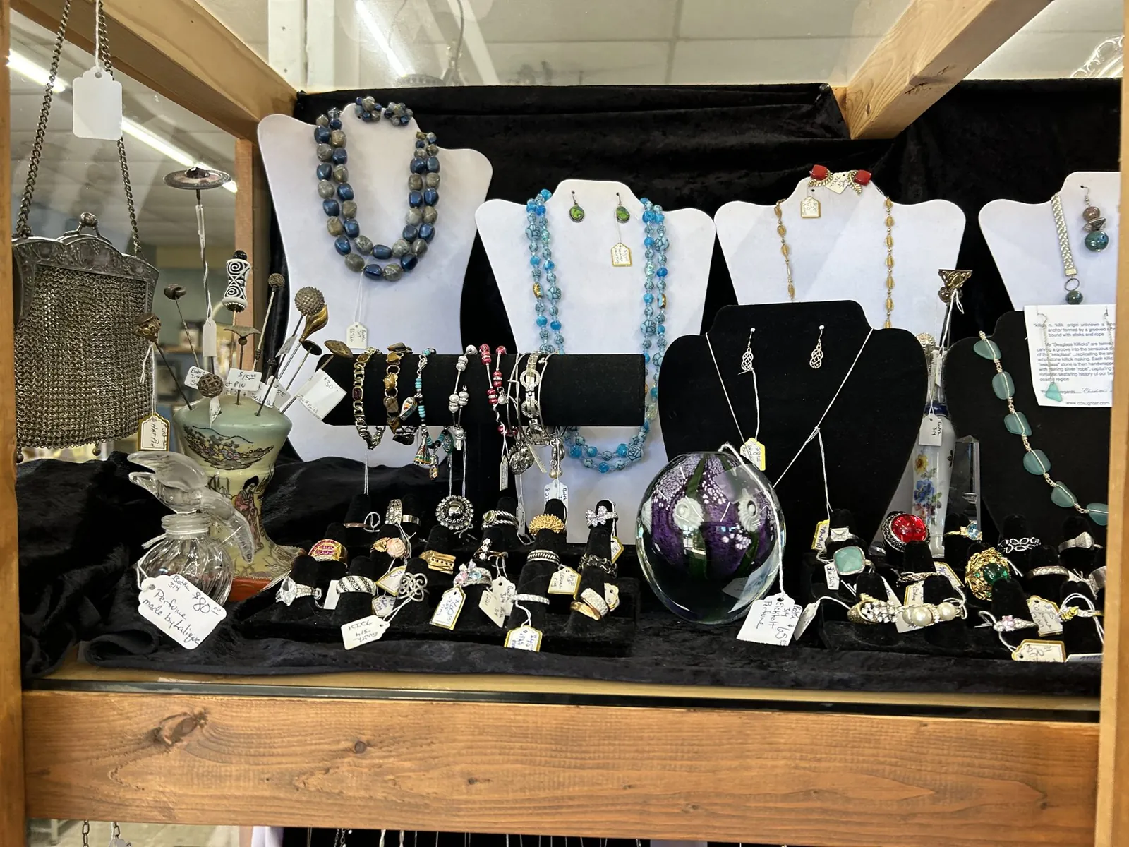 bangor-antiques-mall-jewelry-and-decorative-vases