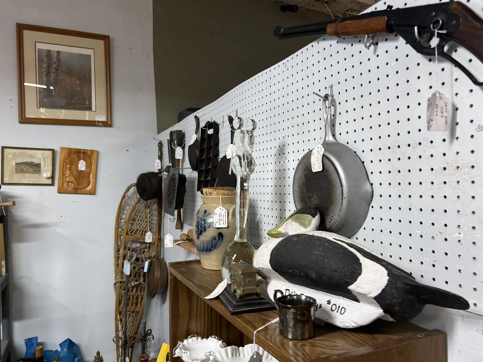 bangor-antiques-mall-waterfowl-decoy-and-rustic-decor